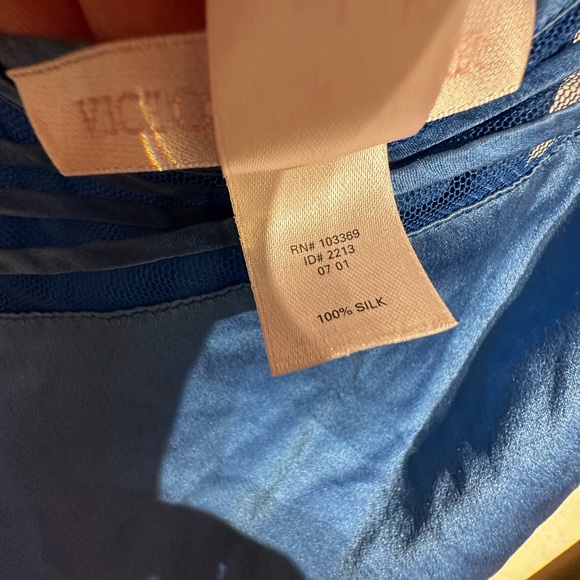 Vintage Y2k Victoria’s Secret 100% Silk Slip - Picture 4 of 4